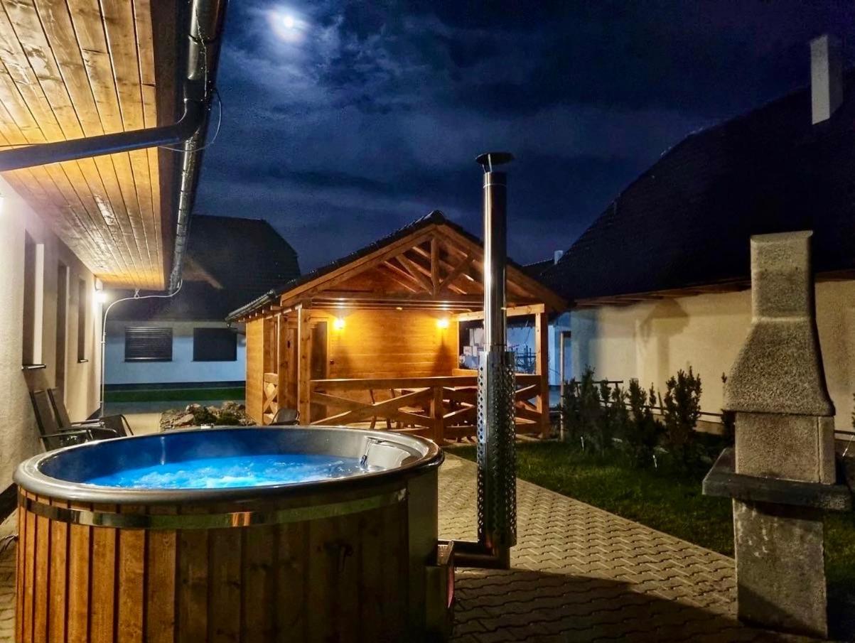 Vila Svistovka Stara Lesna Bagian luar foto