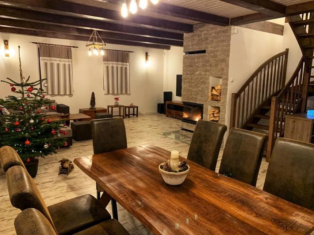 Vila Svistovka Stara Lesna Bagian luar foto